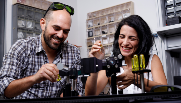 הירשמו להרצאתו של סגן נשיא אפל העולמית